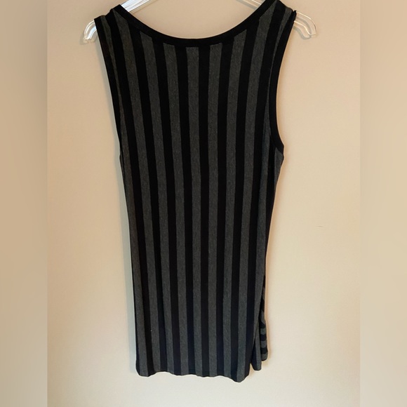 CAbi Aligned Tank Size M - Picture 4 of 7